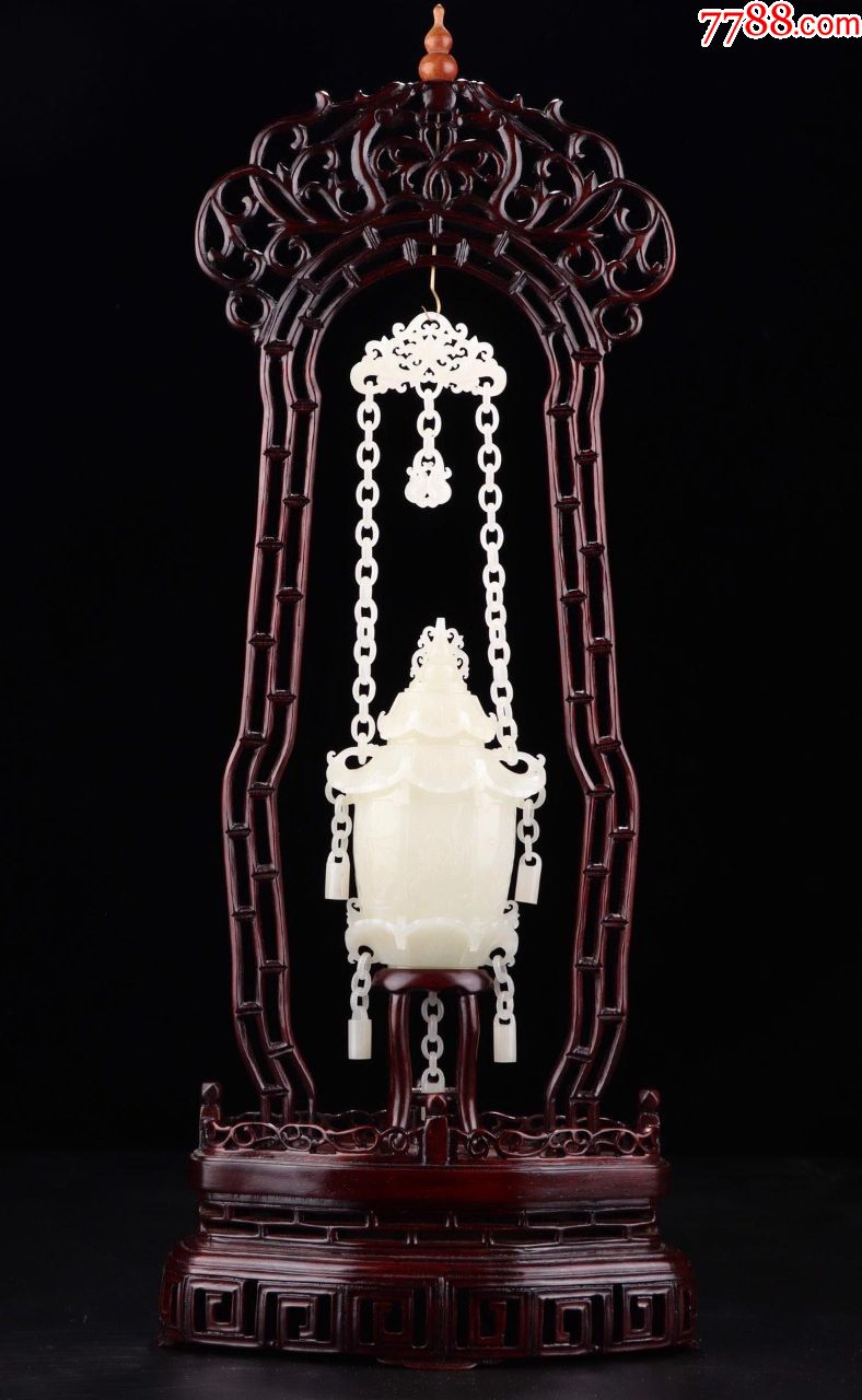 旧藏和田玉"梅兰竹菊"宫灯此料采用和田白玉