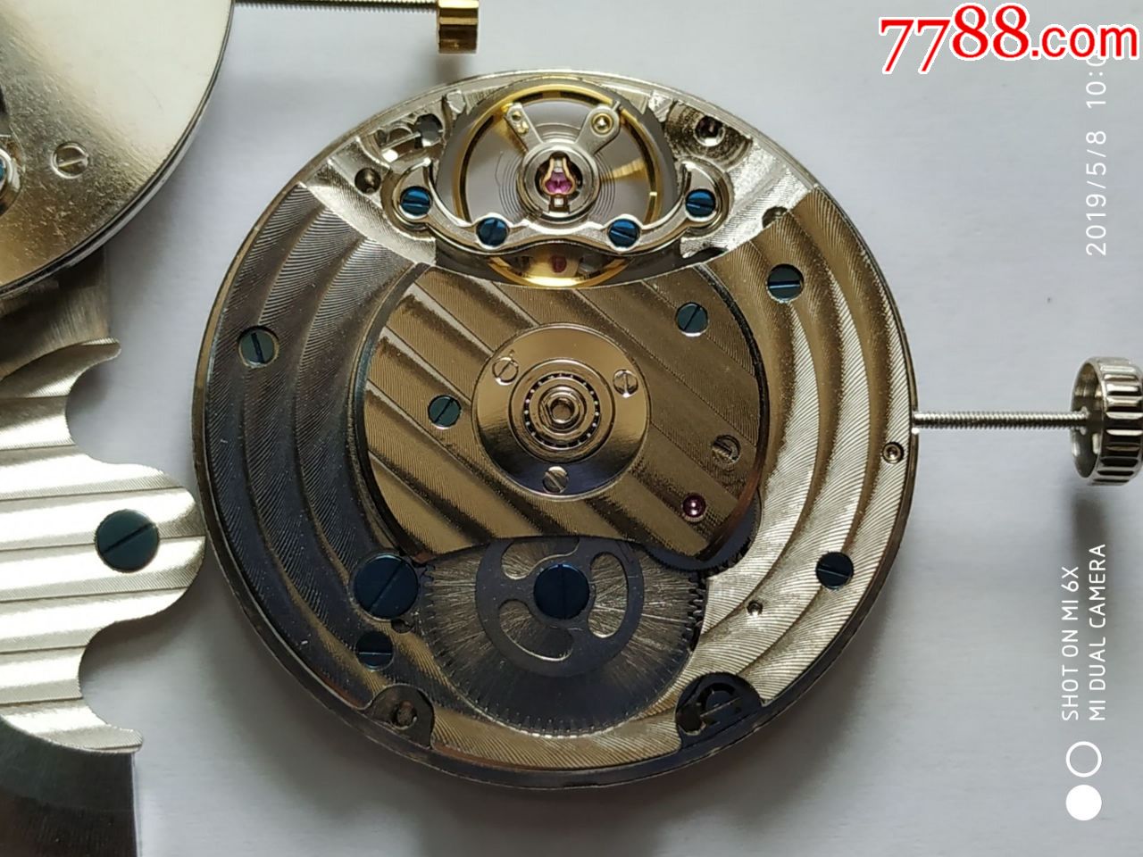 国产手表机芯,带月像的33.5mm