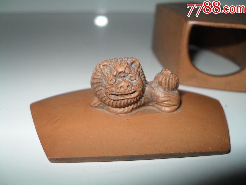 20多年前的天津娃娃张,红泥蟋蟀过笼一枚(小2号,几乎全品)