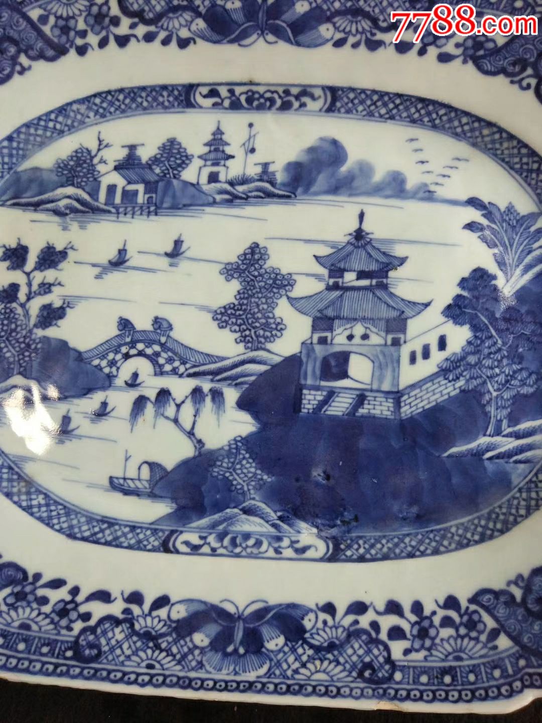 清乾隆青花亭台楼阁山水人物八方大赏盘尺寸32公分青花发色一流口沿惜