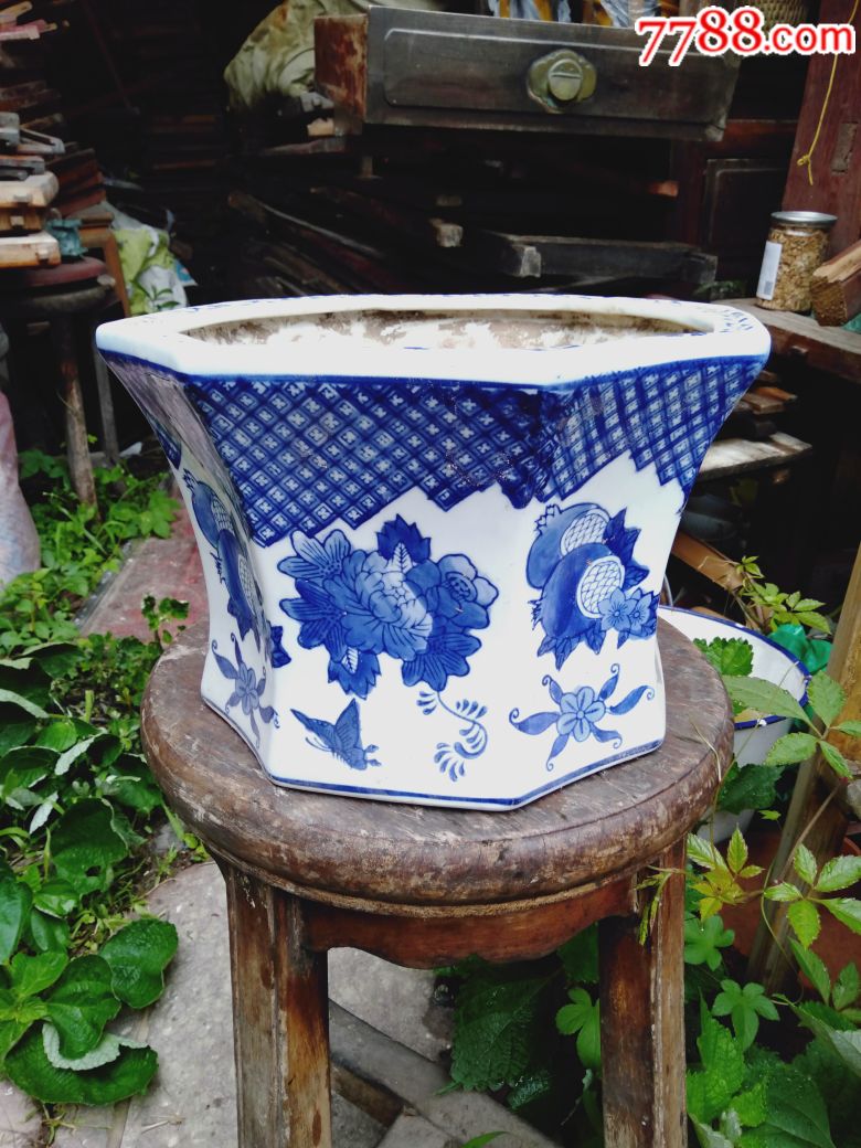 青花瓷八方花盆_青花瓷_图片鉴赏_收藏价值_7788青花瓷收藏