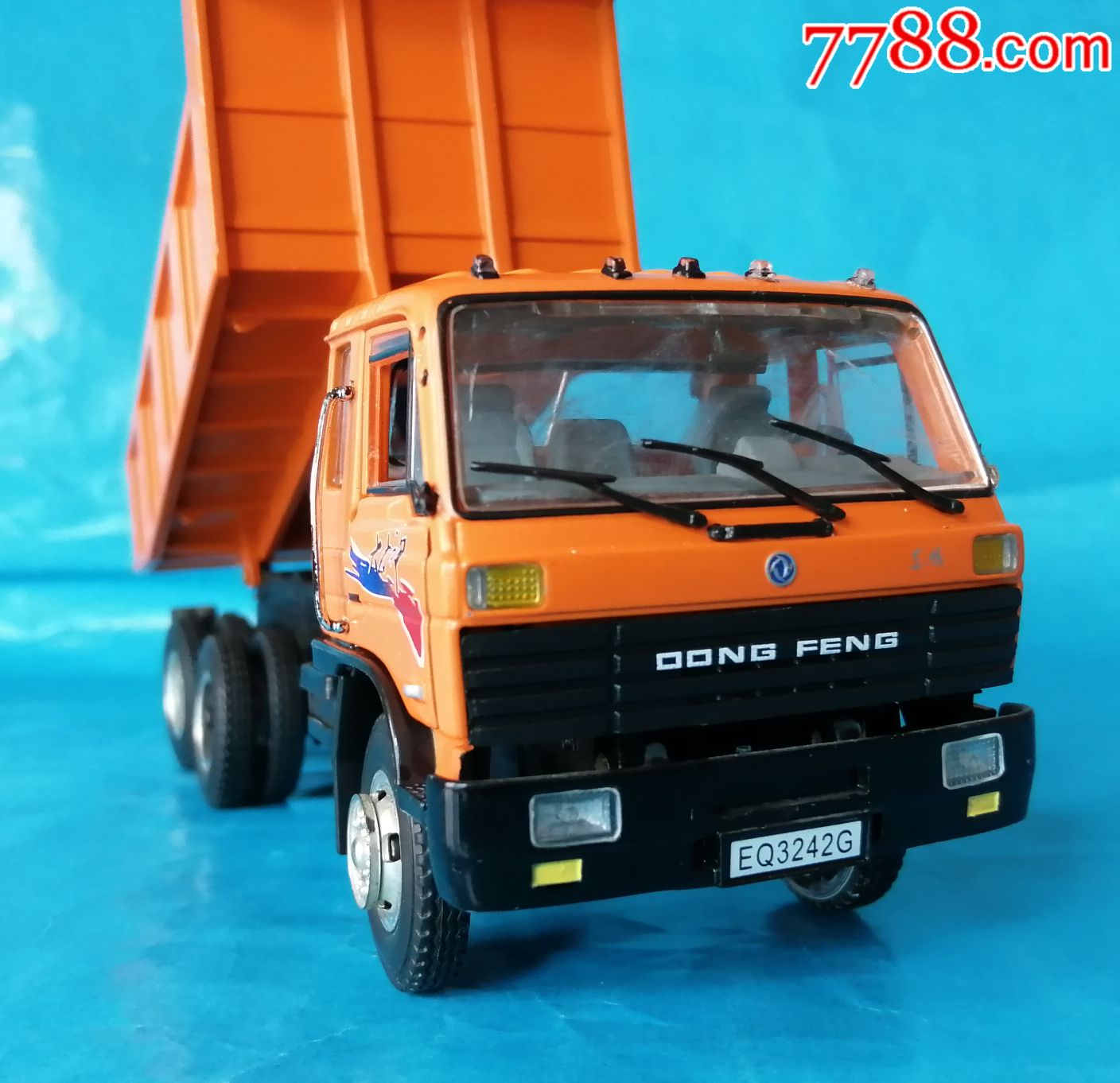 笫二汽车制造厂东风大力神《重型自卸汽车,精品型少见车模,今日可遇.