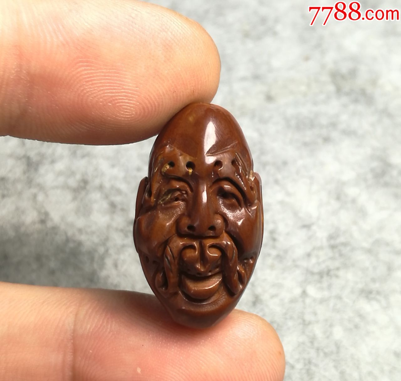 极美十八罗汉纹橄榄核一个