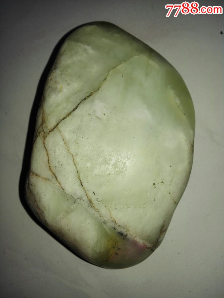 岫玉河籽料700克左右