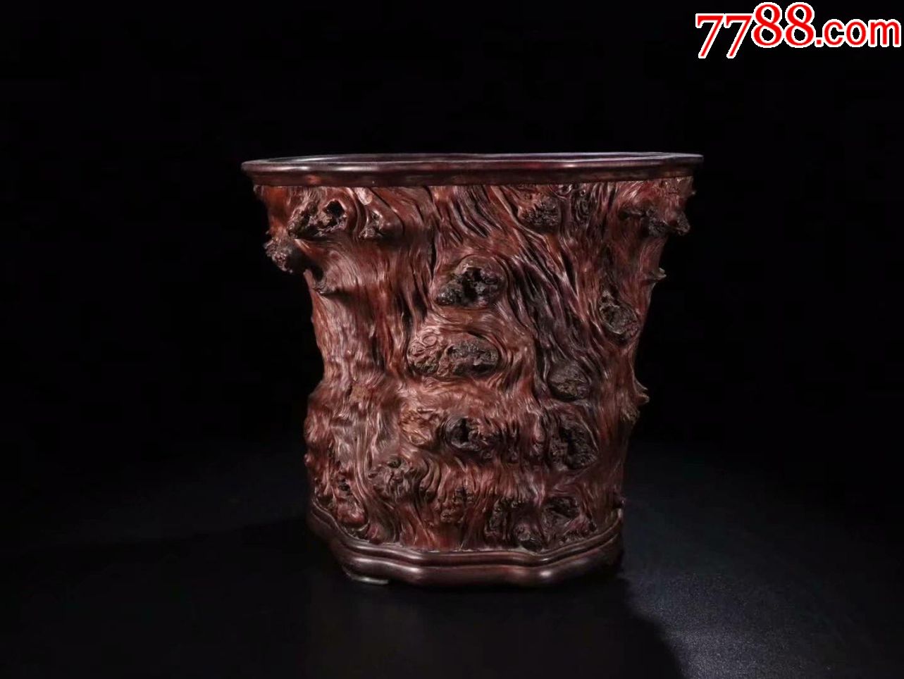 【晚清龙眼木树瘤笔筒】