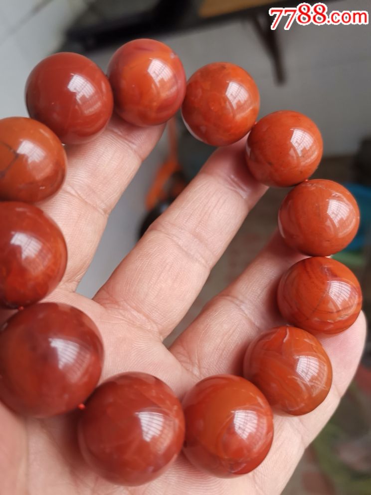 川料南红大手串