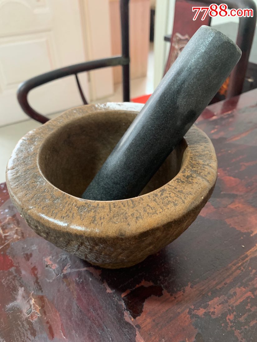 明代玉泉石蒜臼,墨玉禅石石锤,略有残,包老包真.