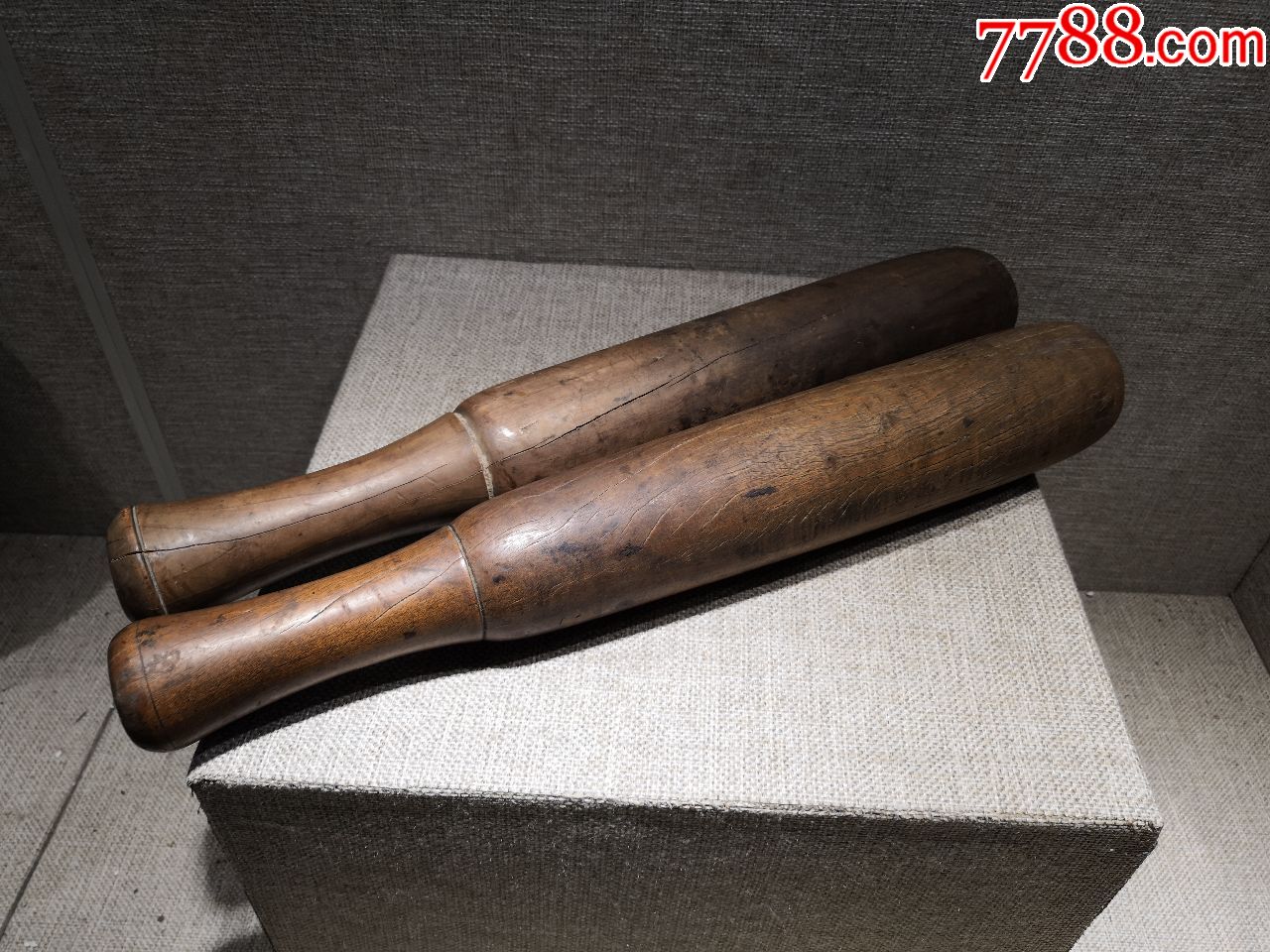 老民俗用品收藏民国时期手工木制棒槌木棍2个合售原品包老