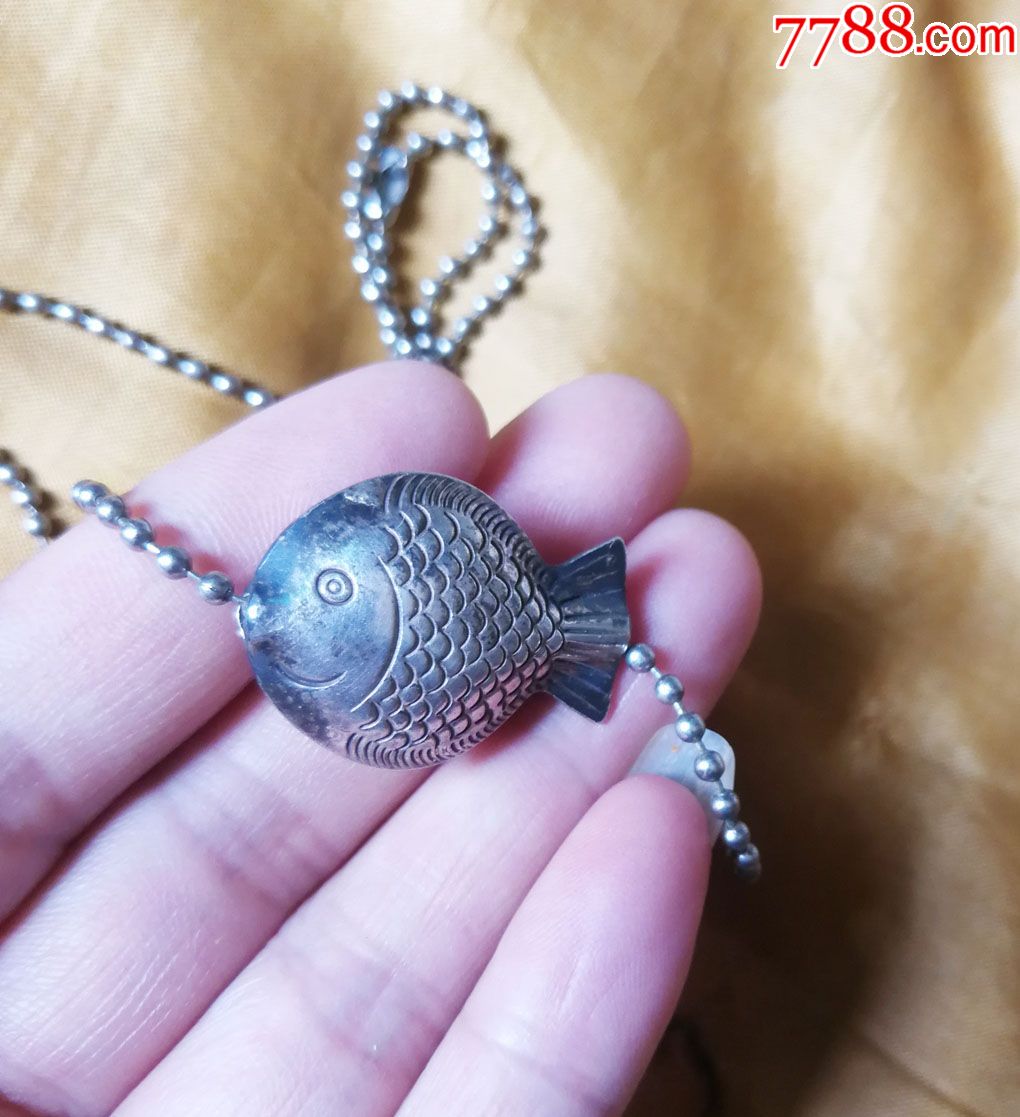 民国时期纯手工老银鱼挂件一条工艺手工精美佩戴好看又有味道年年有余