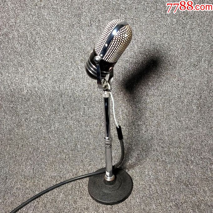 西洋古董日本老式麦克风话筒动圈式带支架支撑式老话筒摆件收藏