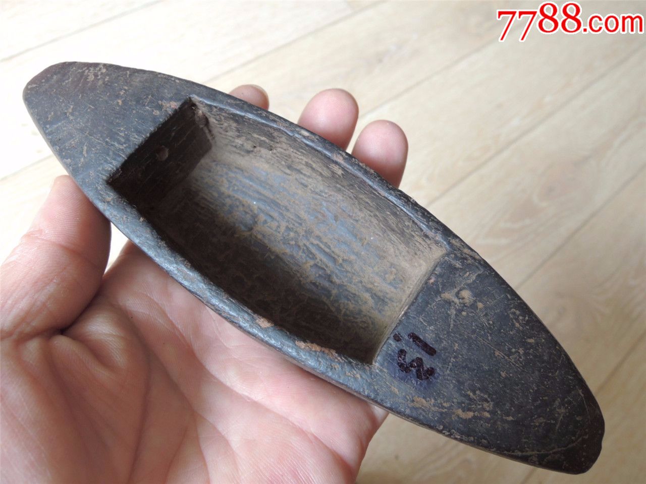 纺织工具收藏180713解放前后边疆手工制硬木梭子18cm104g