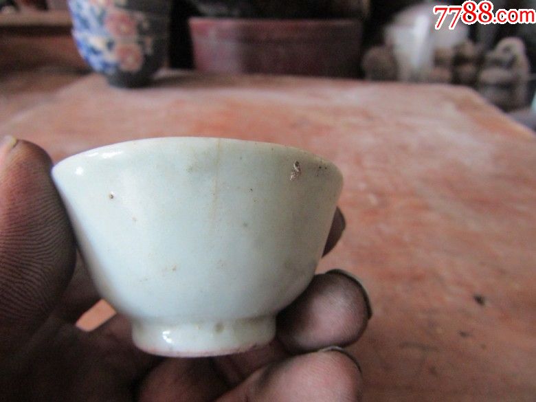 豆青釉酒杯2-----_价格15元_第1张_7788收藏__收藏热线
