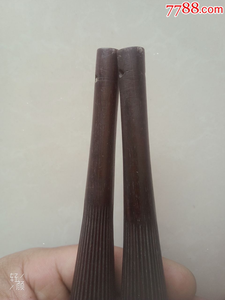 老二胡琴轴老二胡琴轴.直径2.5厘米.长15厘米.