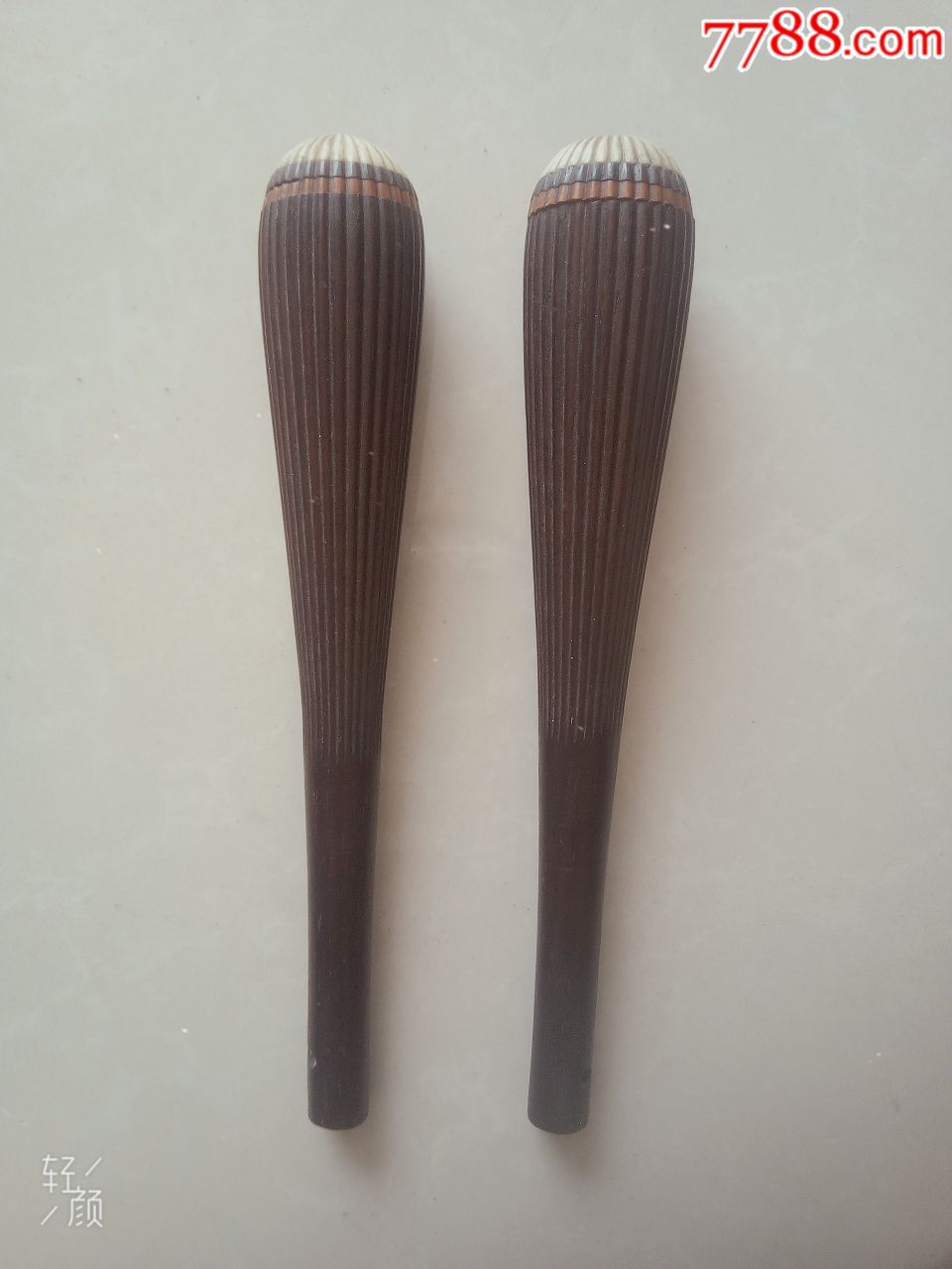 老二胡琴轴老二胡琴轴.直径2.5厘米.长15厘米.