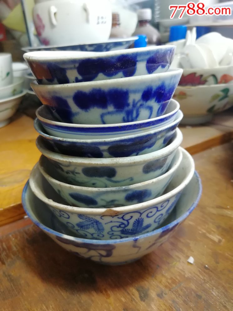 鱼藻图案小碗一对9品￥16899八只青花老碗9品￥16899两只老盘子!