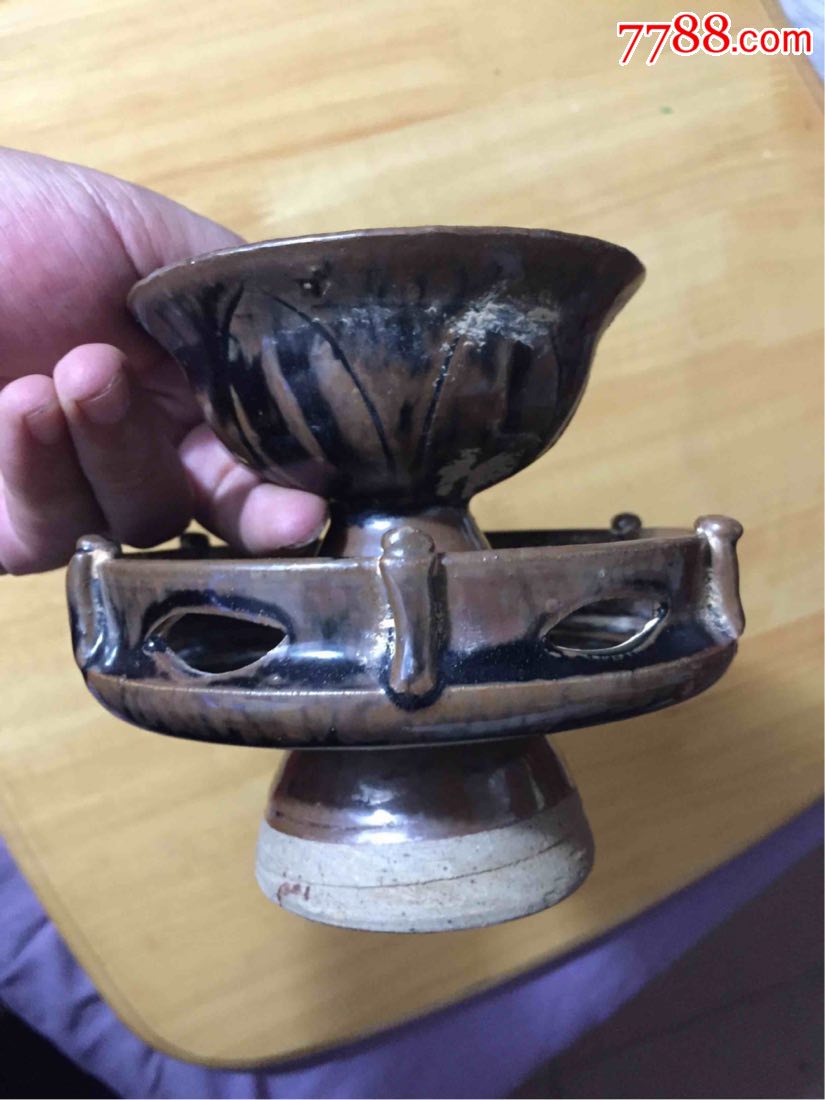 宋代兽面围栏荷花灯