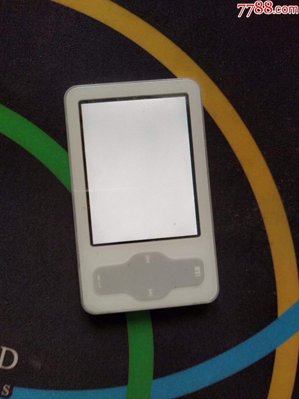 魅族m6播放器白屏机4g容量有贴膜