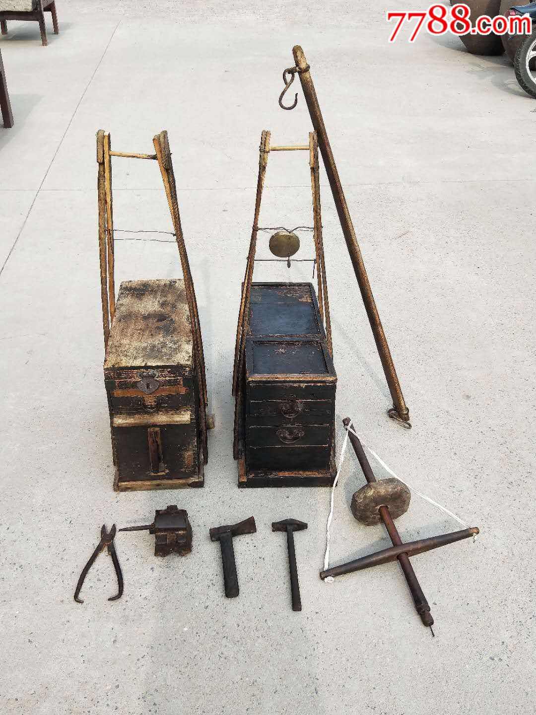 清代老银匠挑子一套,工具齐全.民俗博物馆收藏佳品