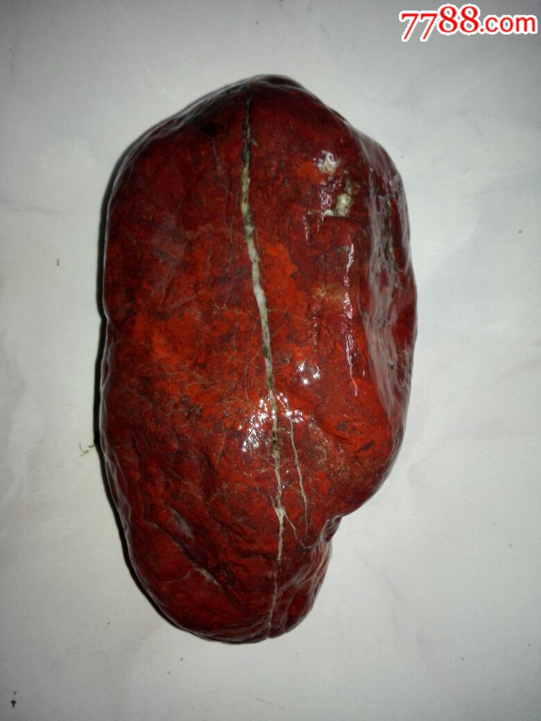 天山奇石《鸡血红石》