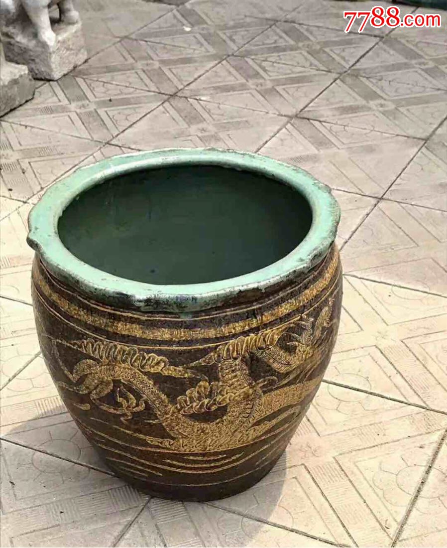 葵口缸饰双龙戏珠体型硕大养鱼荷花佳器可置雅室茶舍釉色纯正品相完美