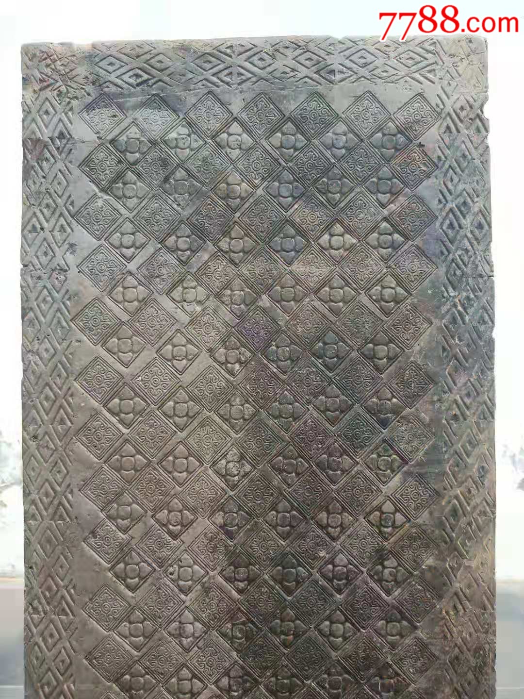 汉砖:纹饰清晰保存完好年代:汉出自:河南尺寸:长108