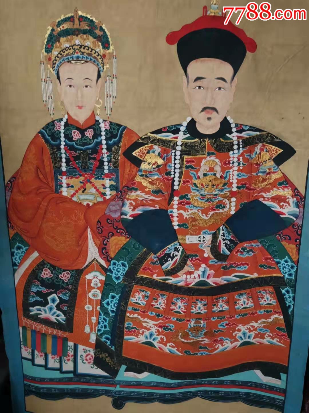 清代纯手绘老粗布五彩描金皇上与娘娘画像一张