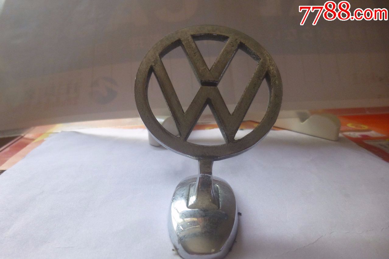 桑塔纳车标看仔细了再拍