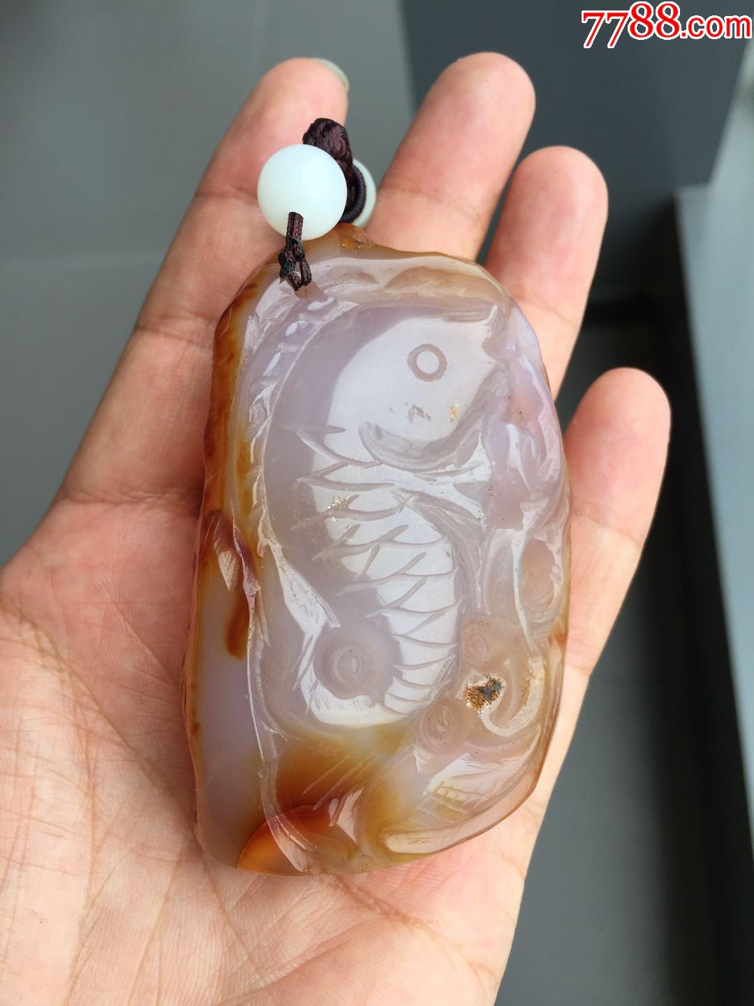 玛瑙鲤鱼手把件