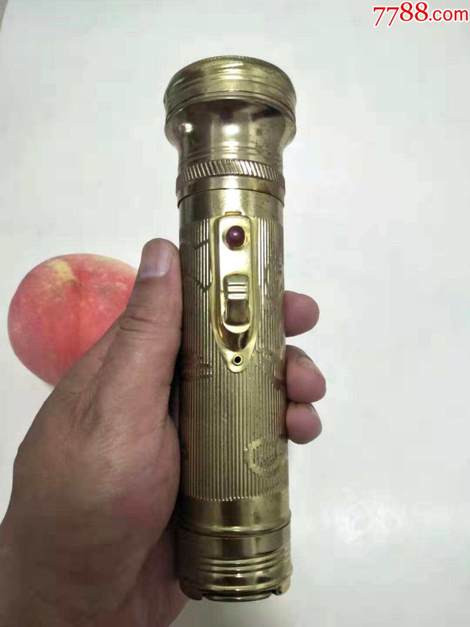 八十年代国货怀旧经典:依可明牌镀铜暖光手电筒一个