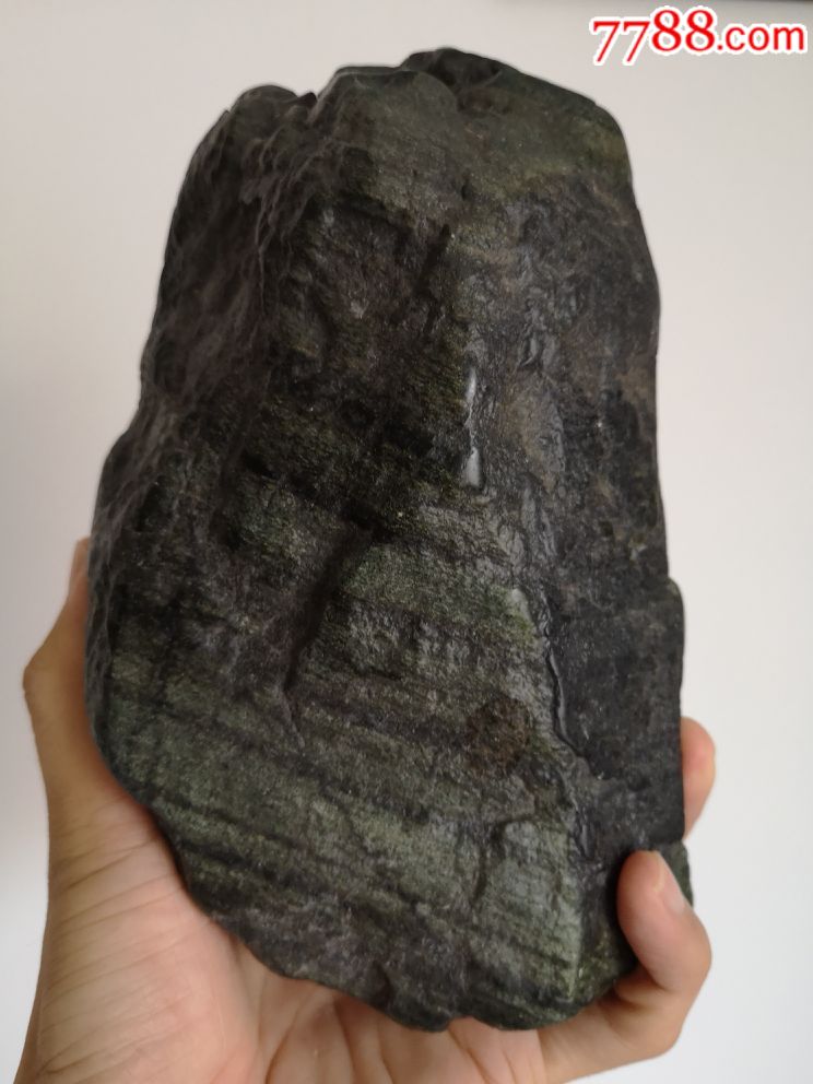 老崂山绿石摆件