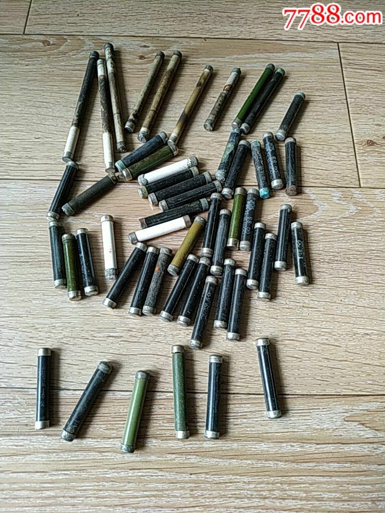 各种规格黑白电视机硅柱