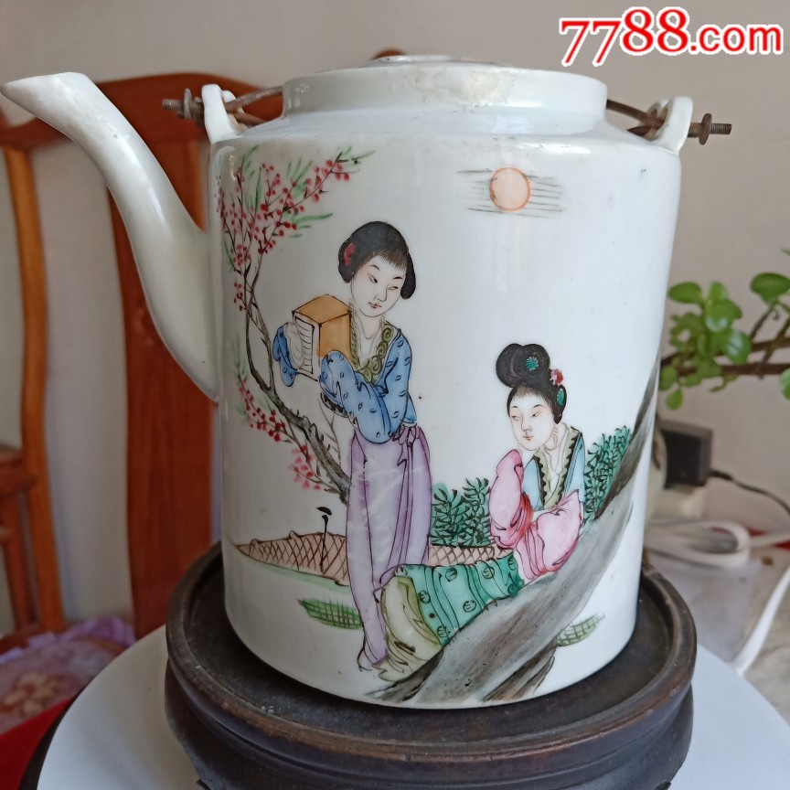 民国名家桐华居作品粉彩人物提梁壶口延嘴尖有修余全品如图包老保真