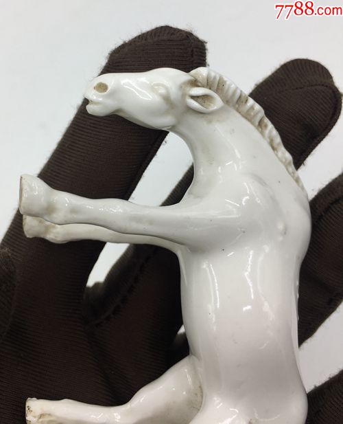 小瓷马完美品相几乎无毛病小年份