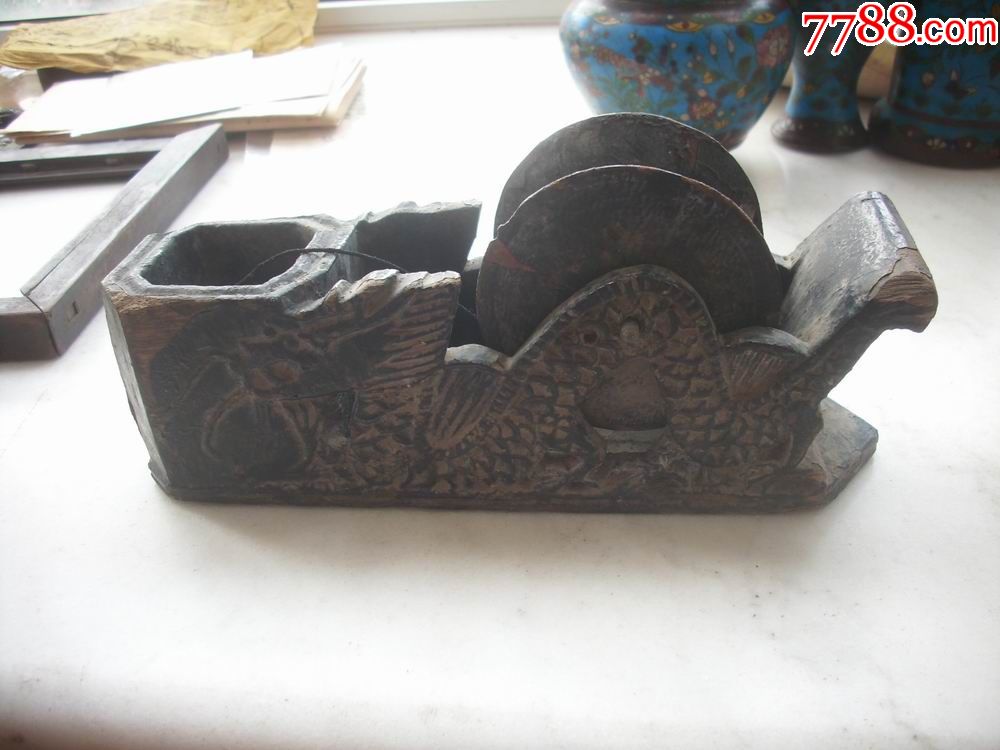 清末民国精品【鲁班墨斗】两边雕刻双龙,雕刻非常精致,品相如图.