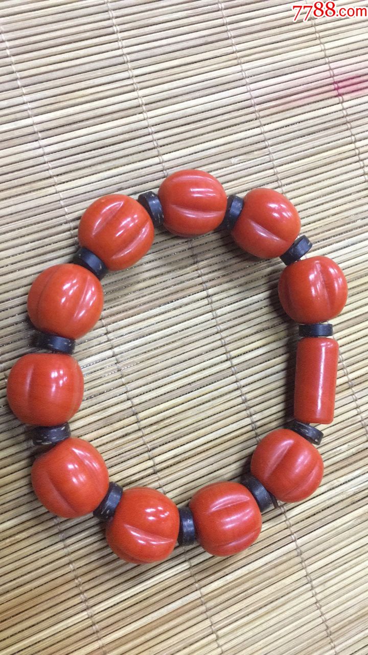 红色琉璃珠手串