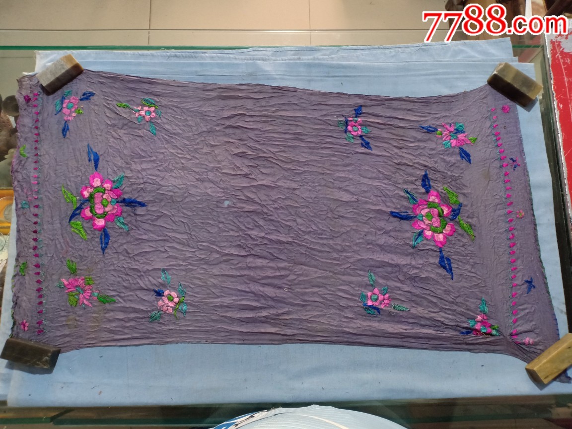 箱14清代手工刺绣富家小姐绢纱手绢7540cm