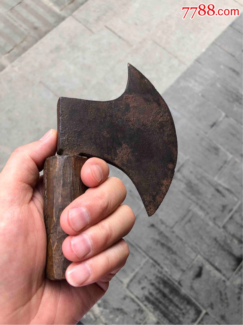中医切割药材的小型铁斧头
