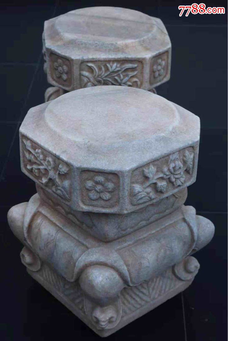 梅兰竹菊,方形柱墩尺寸:高52见方44.汉白玉造型独特古朴大方顶部周围