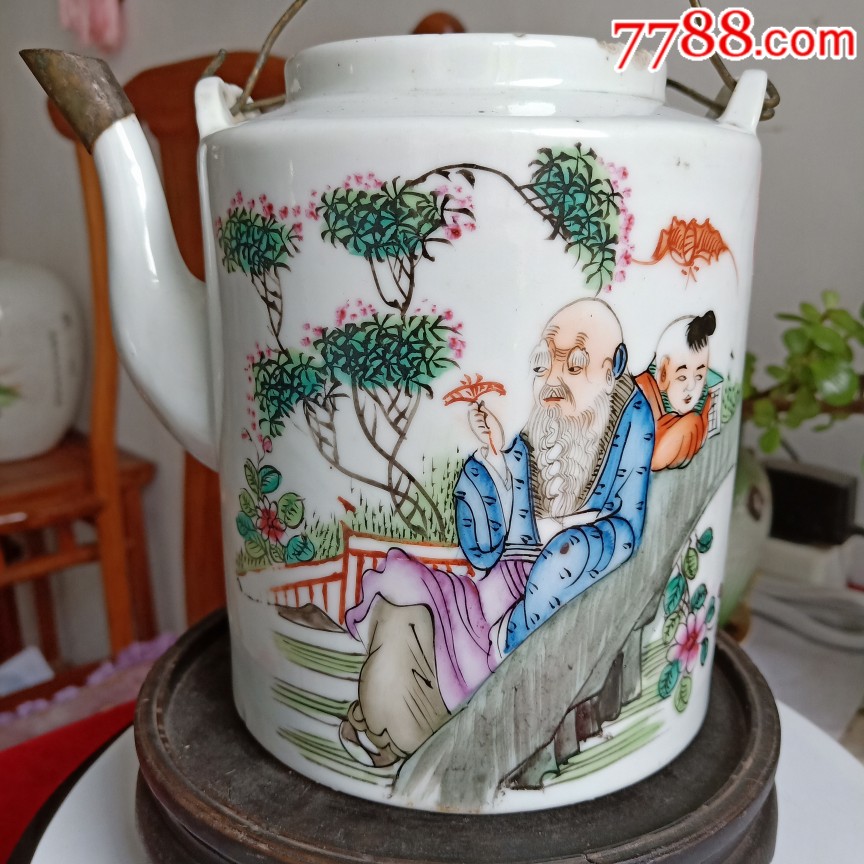 民国名家桐华居作品粉彩人物提梁壶口延蚂蚁咬嘴老修补如图包老保真