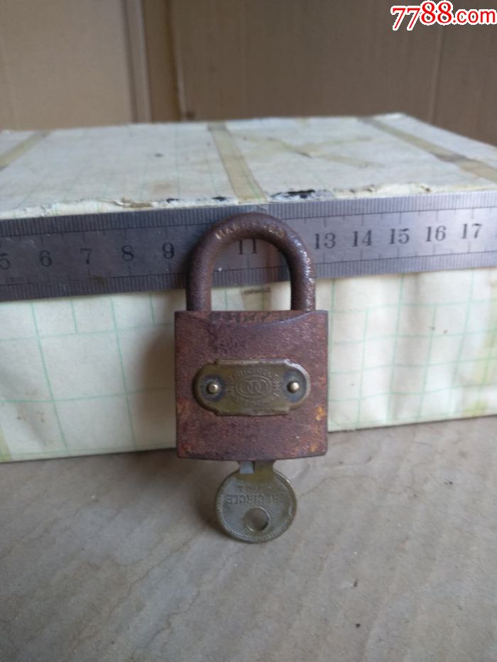 三环牌铁挂锁古董古玩民俗老货怀旧收藏三环锁老铁锁铜钥匙