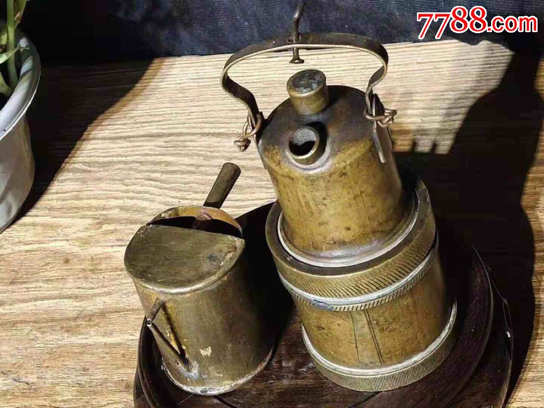 下乡收的民国老嘎石灯一套包存完整漂亮难道一套