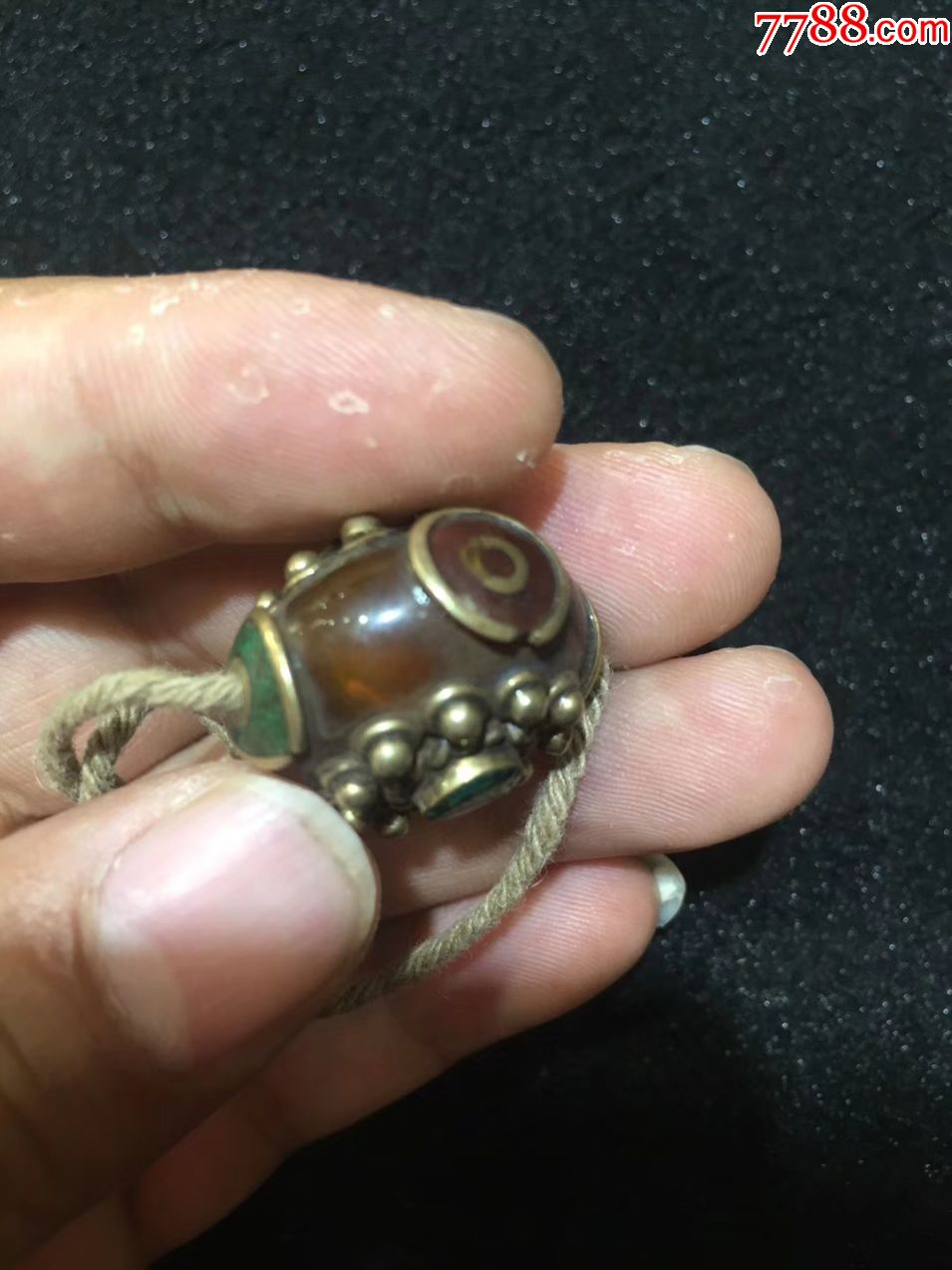 藏传老蜜蜡珠子一颗