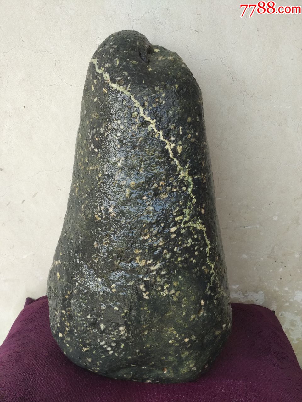 洛阳梅花石原石1009梅韵石型很好高约37厘米