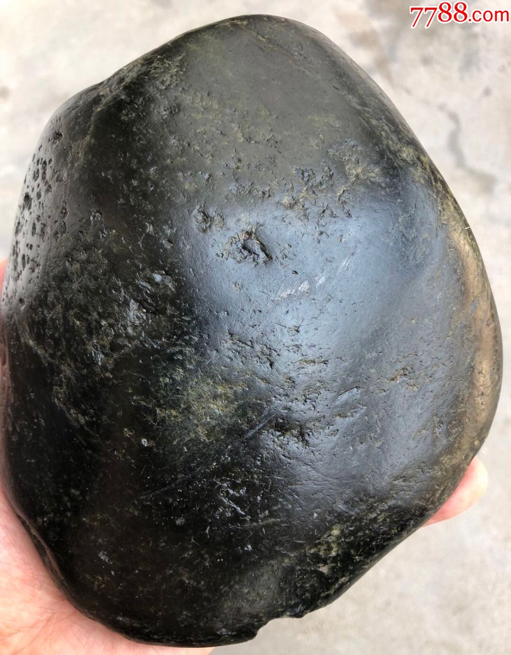 3132和田玉黑青籽料原石1836克-和田玉-7788收藏