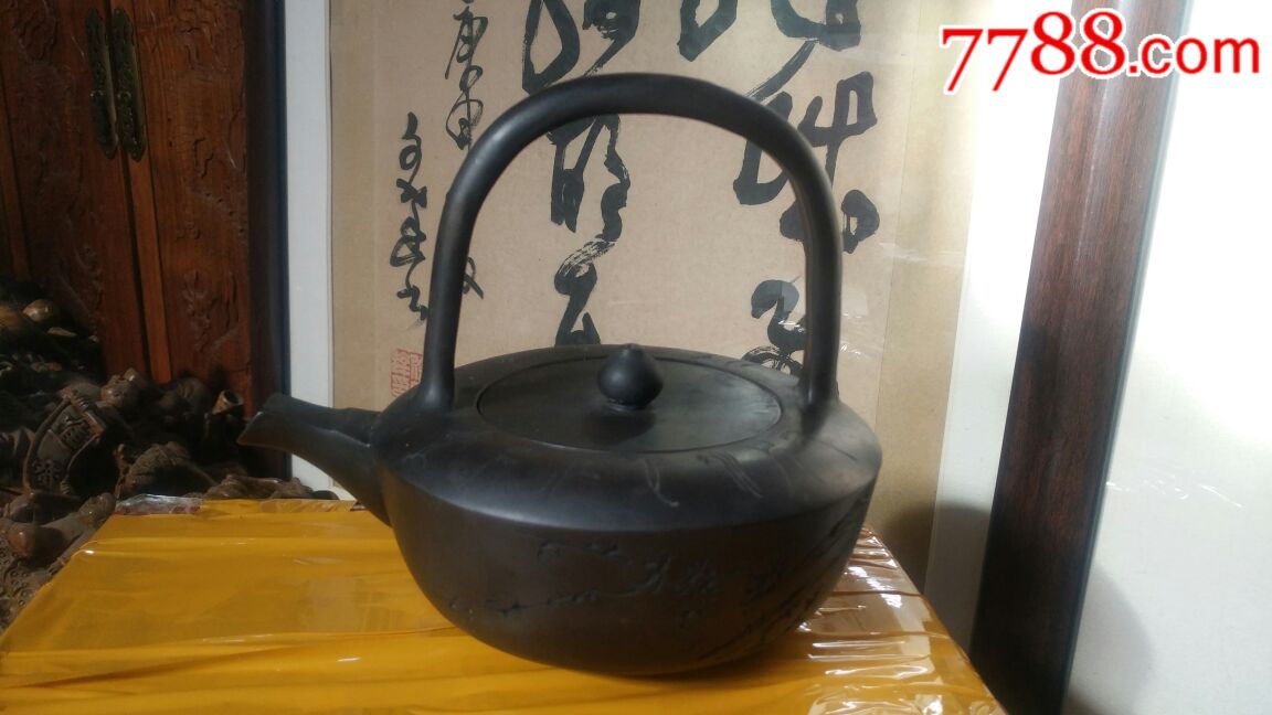 滚动鼠标滚轴,图片即可轻松放大,缩小更多"紫砂壶