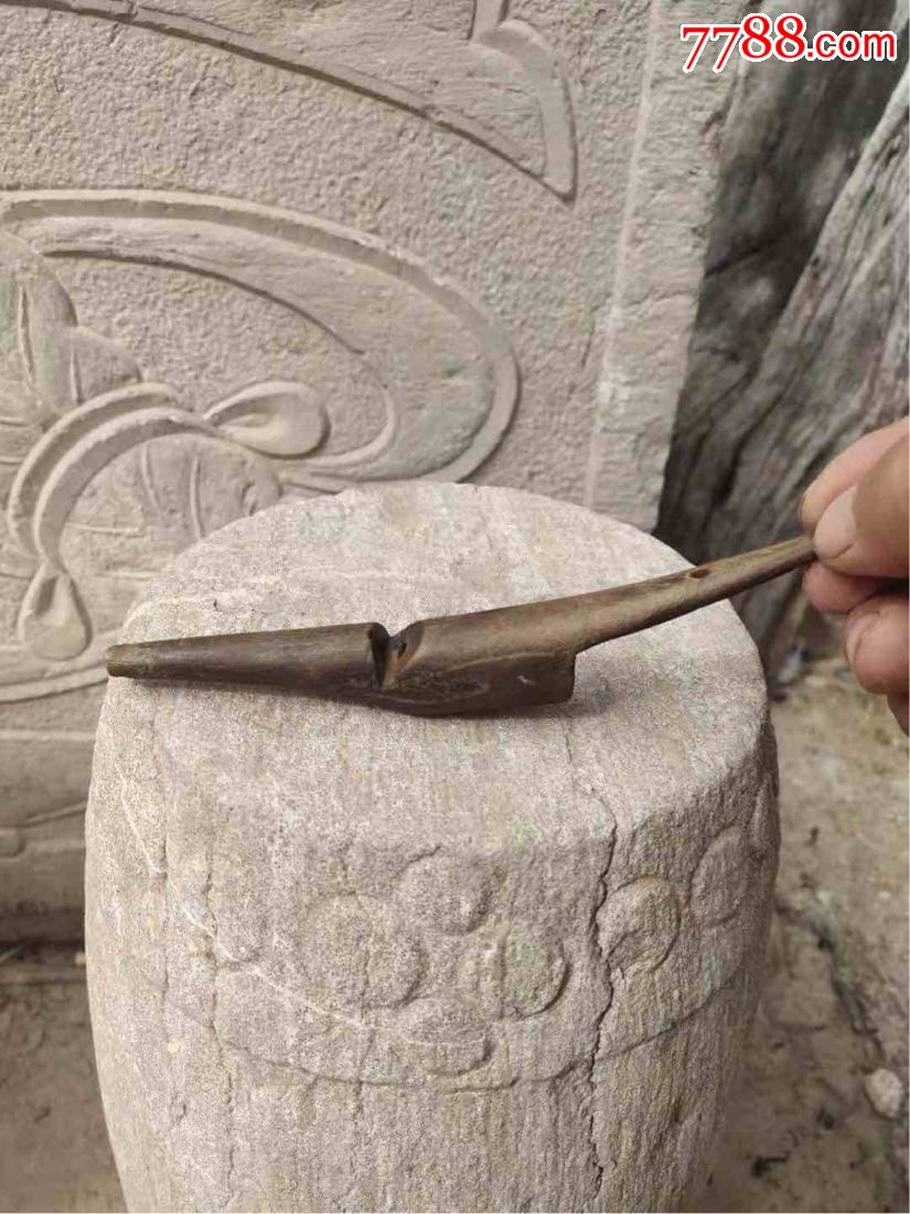 鹌鹑哨子,牛角制,可分两种声音.