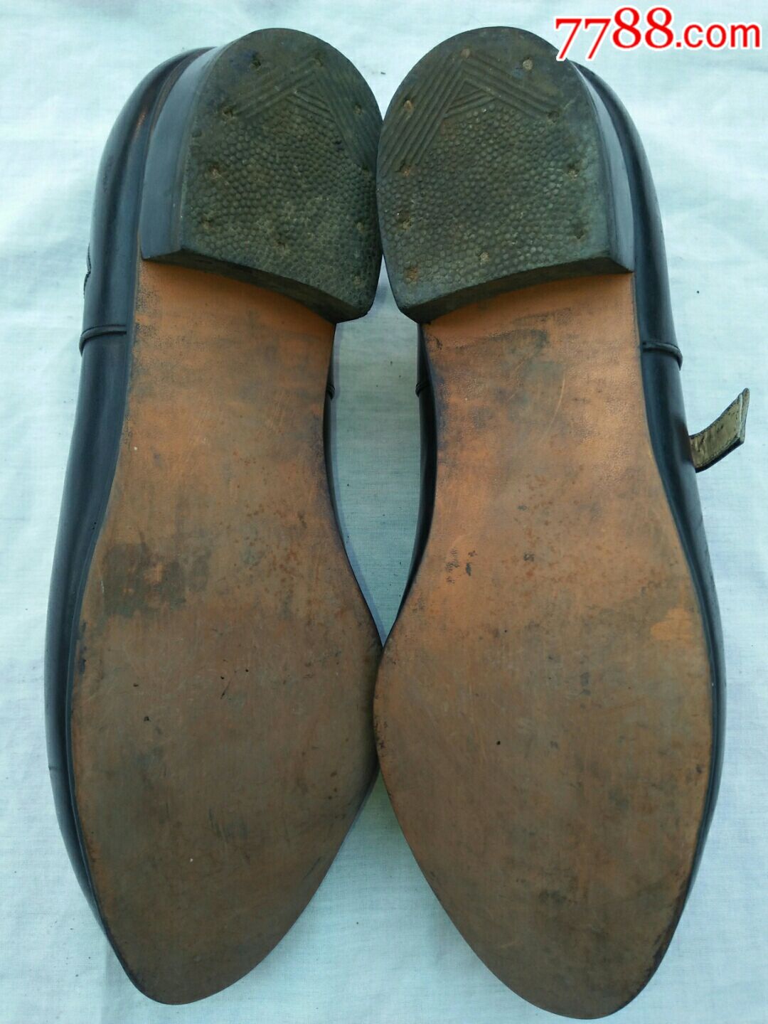 80年代老款皮凉鞋