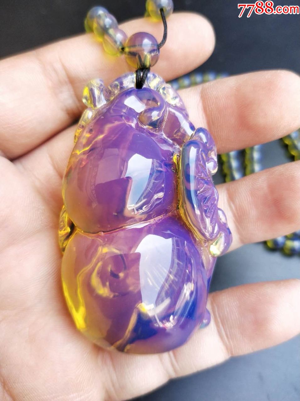 收到紫琥珀挂件一个