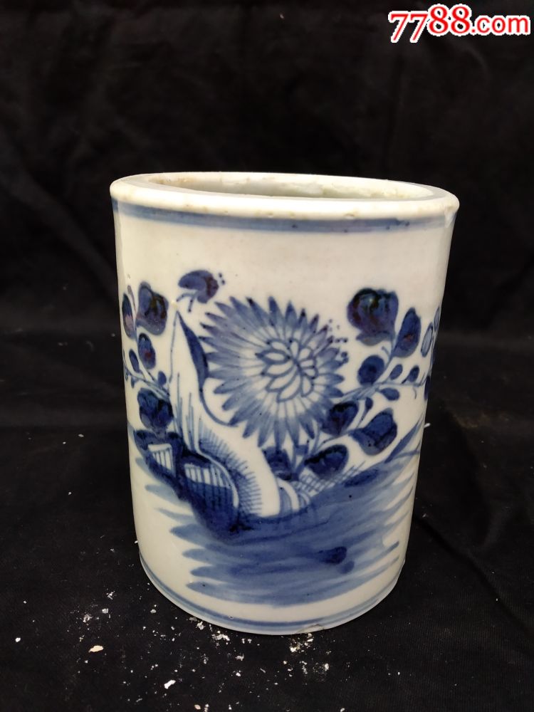 清中期青花笔筒