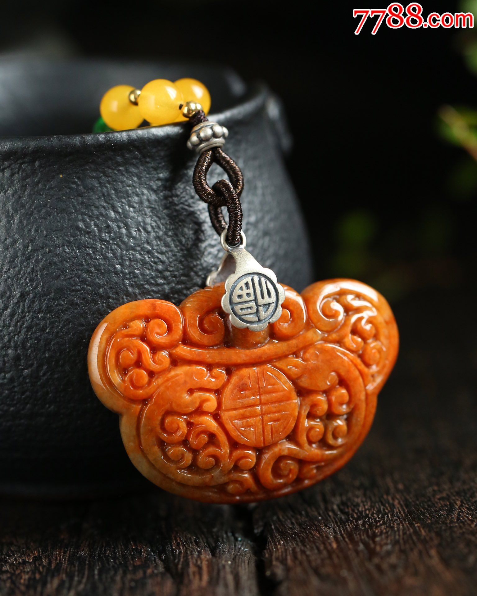 中国风天然红翡a货雕刻仿古长命锁吊坠